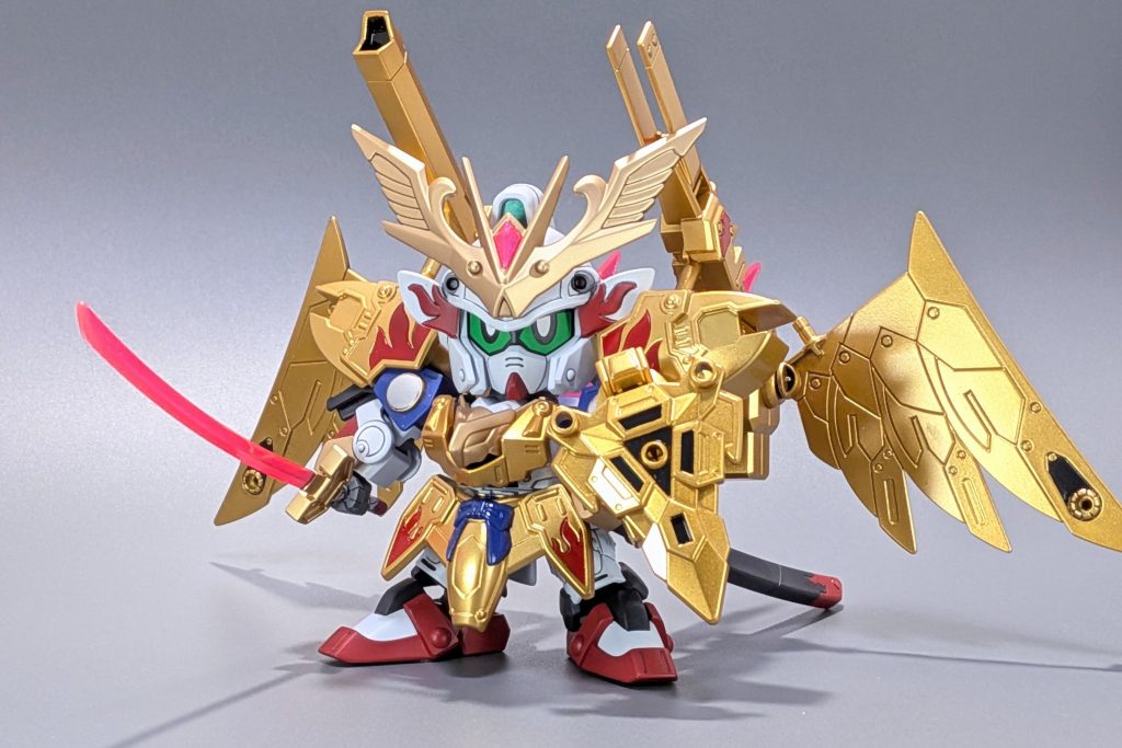 金色の羽衣装備形態。