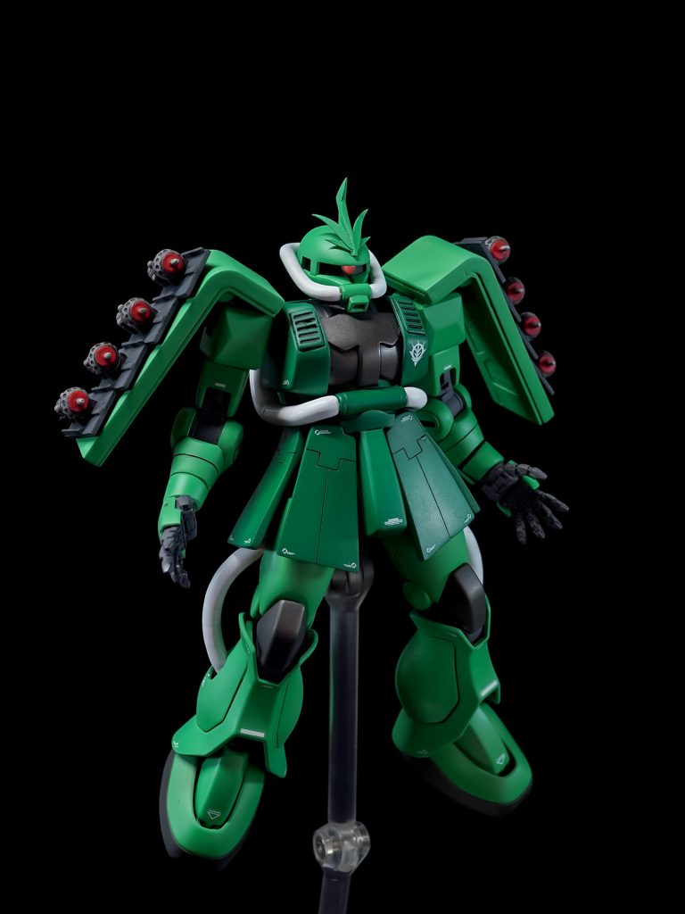 ララァ・スン専用ザク–3枚目/制作者：ケイ