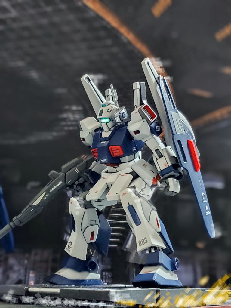 宇宙世紀0087年5月下旬、地球に降りていたクワトロ大尉ら主力メンバーがケネディ宇宙港からシャトルで宇宙へ上がるとカラバより打電📡⚡シャトル回収のため『アーガマ』『ラーディッシュ』がランデブーポイントに向かうがティターンズ部隊と遭遇し交戦中との事❗このままでは無事シャトル🚀回収が困難と判断したブレックス准将はサイド1で補給中の『ラビリンス』にランデブーポイントに急行するよう指示する👉️現地に急行した『ラビリンス』はティターンズ部隊に取り囲まれている『アーガマ』を確認👀❗緊急スクランブルがかかり、次々にハンガーデッキから発艦していくネモ部隊💨💨