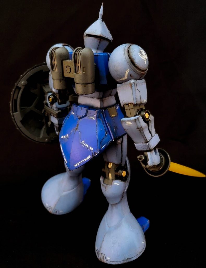 舞台が宇宙に移行するまで乗り続けた機体と言う設定なので汚しました。ダメージ痕はありません。MG ギャンはボリューム、可動域、コスト面で個人的に傑作キットの一つだと思います。&nbsp;