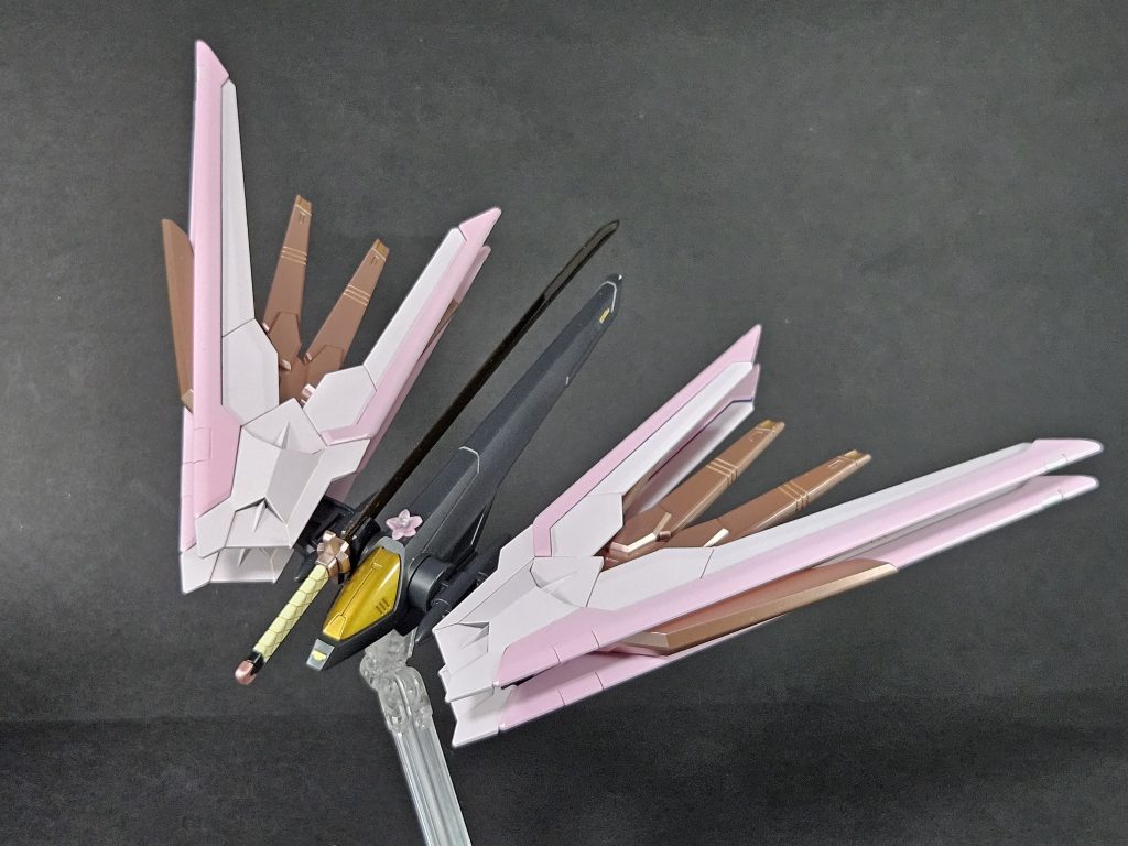 プラウドディフェンダー。基部のダークグレーは恋ちゃんの髪色のダークグレーです。