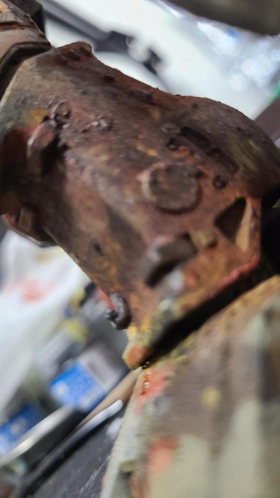 永き眠りより目覚めし巨神【紅組】–4枚目/制作者:アベラギ