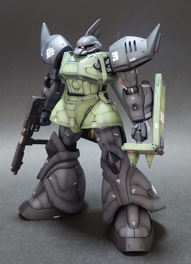 まずは素立ちを!スジボリは苦手なのですが、この子でようやくすっきりした線が引けるようになりました。道具が手に馴染んで、力まずに引けるようになりました。そのため、NICHIBANさんのクリアーラインテープでスジボリが出来るようになったのが成果として大きいです!