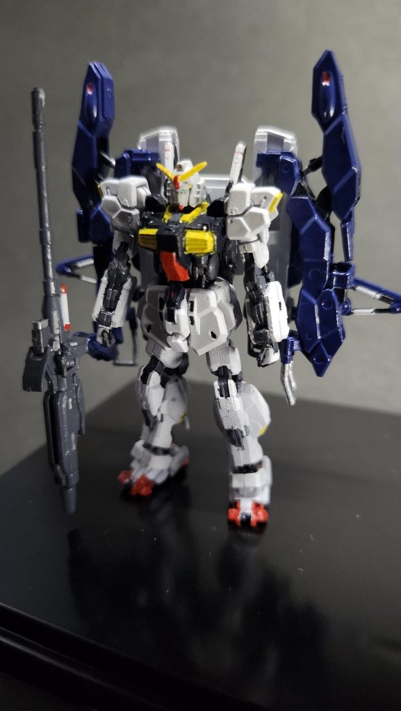 バーニアの中は、塗るより穴開けちゃった方が早かったかも。