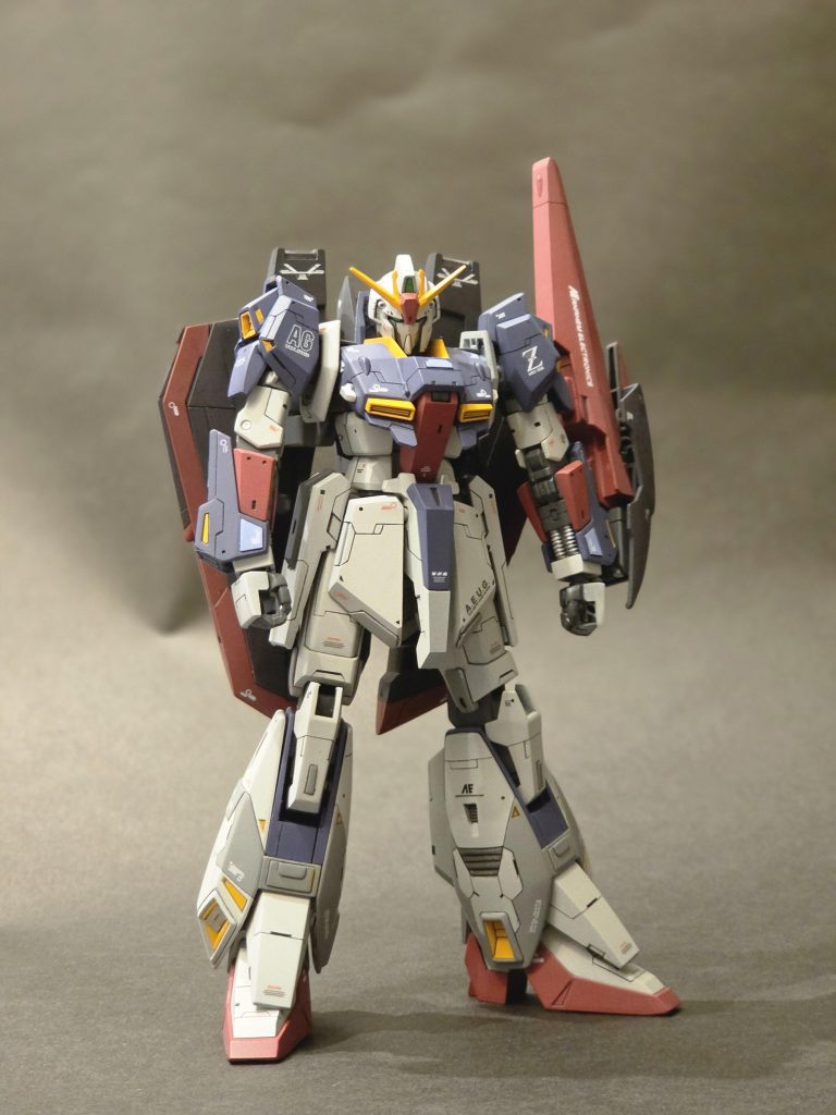 ただ立たせているだけでも格好良く、特別なポーズを取らせなくても、一日中眺めていられるほどです