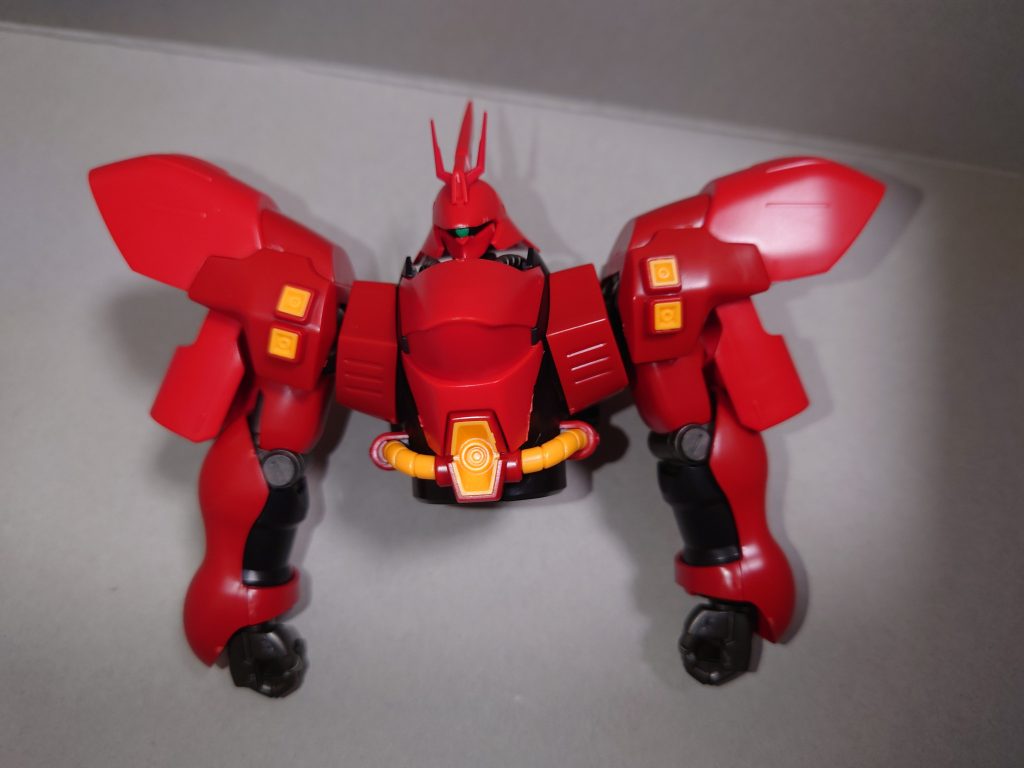 両腕完成！うん、ごつい。