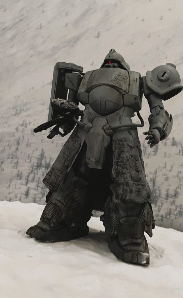 H型の特徴であるオワン型スカートアーマーを紙コップをばらして製作してみました。