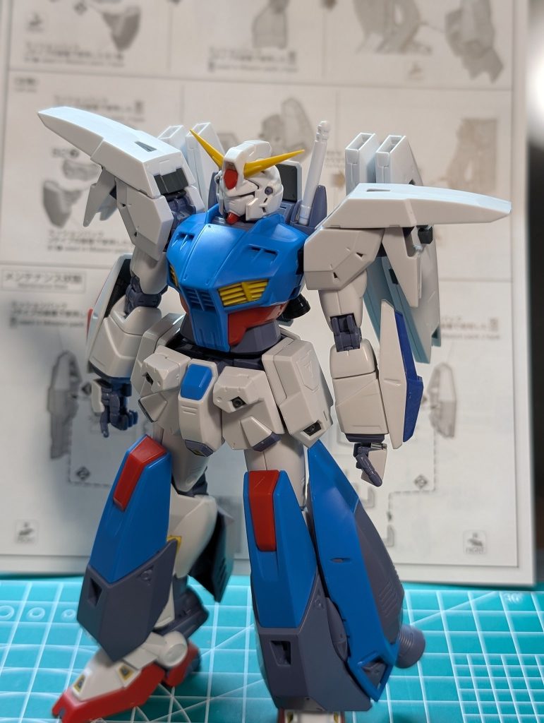 もともと、オレF90は作りたいなーと思っていたのと、以前F90のジオラマを作っていた関係で頭部が余っていたのでF90ⅡのパーツやQタイプのパーツを組み合わせてでっち上げたのがこちら