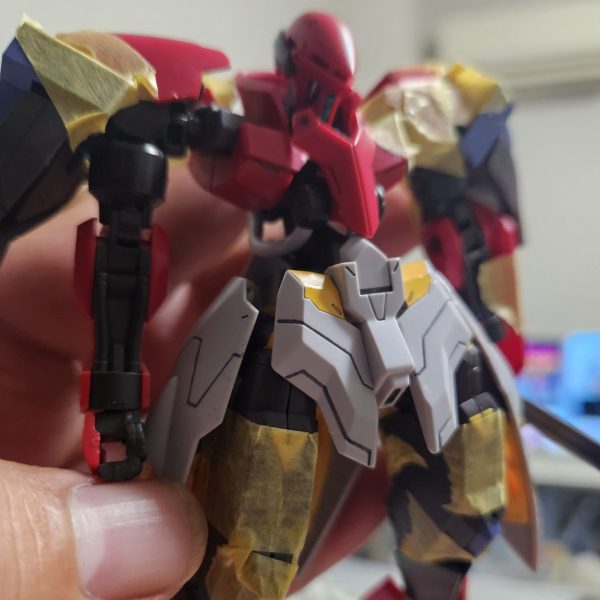 新しいガンプラ制作中