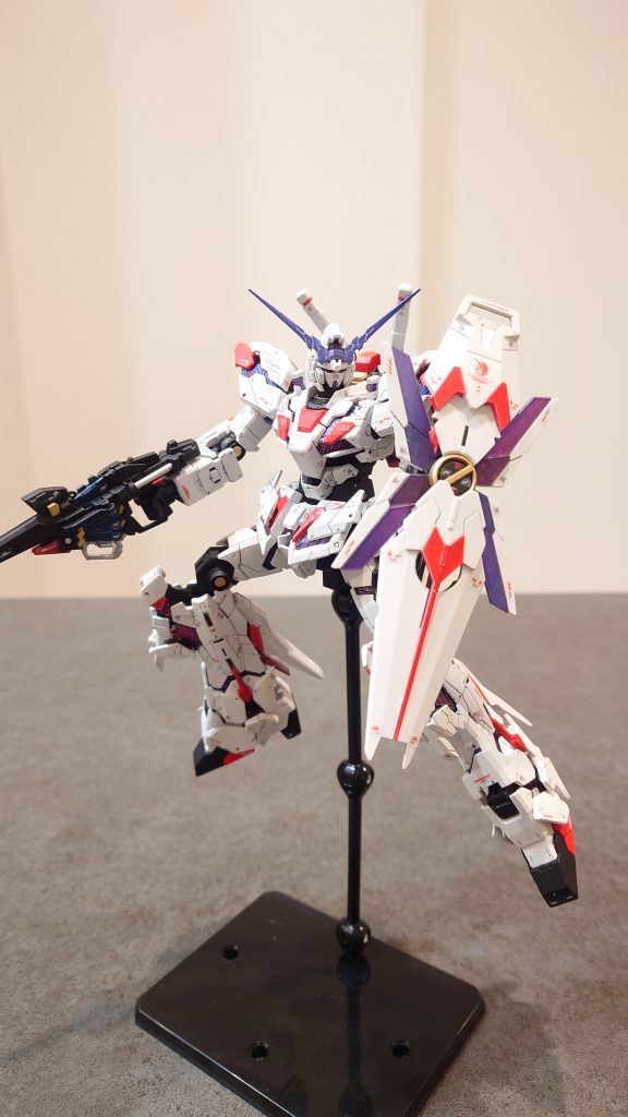 No.4　RGユニコーンガンダム