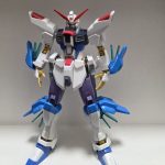 ストライクフリーダムを自分好みに改造。「もしも自分がガンプラバトルで使うなら」と[…]