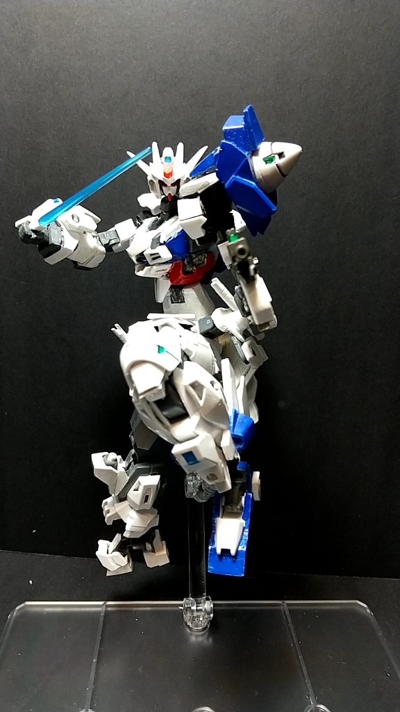 ビームアサルトライフルガンヴォルヴァのものをベースに威力を高めたもの脚部にマウントできる