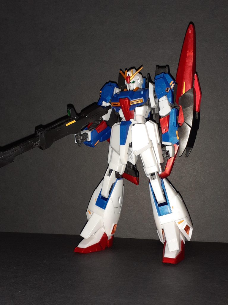 メタリック成型色なのでそのままスミ入れだけです。一般のリバイヴZは実は作ったことはなく、ベース限定のZ3号機初期検証型だけです。