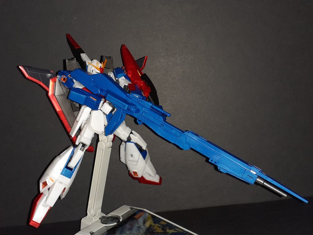 相変わらずサイズがすごいし持ち方に制限がかかる