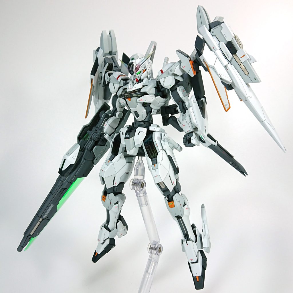 ビットオンフォーム太ももに装備されていたガンビットはネオジム磁石で踵へ位置変更。