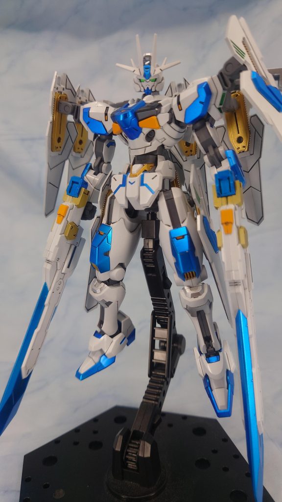 というわけでソードダンサーでしたぶっちゃけると改修型が余っていたから適当に組み合わせて作ったのですが、想像以上にカッコよくなったので作ってよかったです知ってる人は知っている、「ソードダンサー」があるなら?ということで次は「アレ」に寄せた機体になります。すでに塗装の準備中なので(多少は)早めに投稿できる(といいな)と思いますそれではご覧いただきありがとうございました