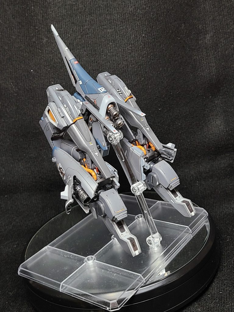 塗装が剥がれるおそれがあるため、あんまり変形させたくないのですが、一応可能のようです😅