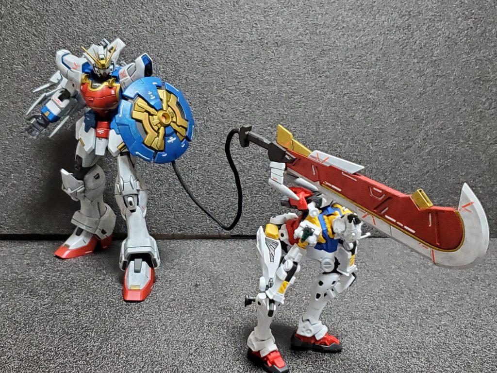 接着前のタウヤー飛ばしウエポン台座なかったので、近くに転がっていた白いガンダムさんに台座してもらいました。