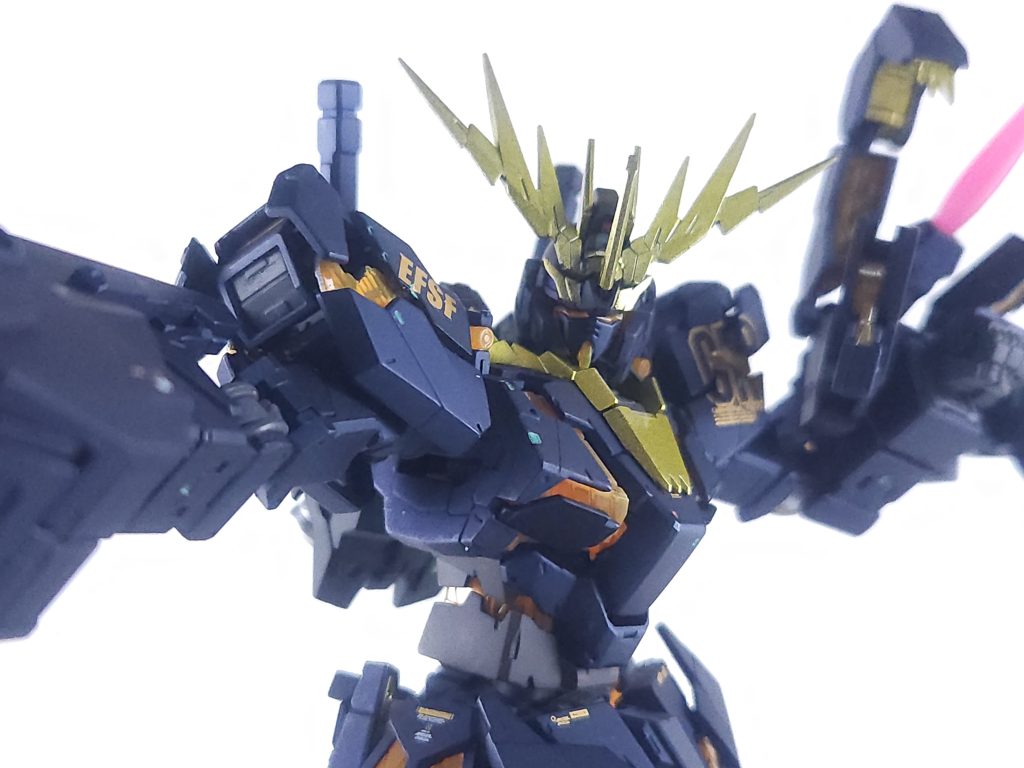 RGだからブレードアンテナは尖ってるけど更に鋭くアームドアーマーVNの爪もより鋭く‼️痛そう😂