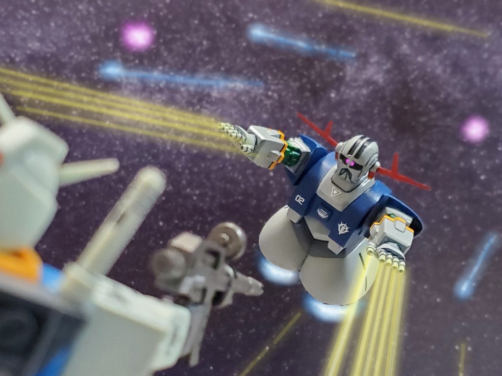 戦場でガンダムを見つけるシャア大佐❗『大物だ…シャアか‼️』『避けたのか…⁉️』