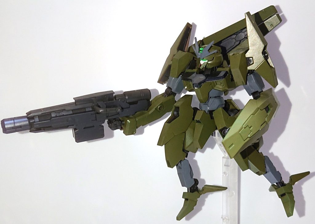 射撃ポーズ。2025年最後の投稿作品です。来年もよろしくお願いします。