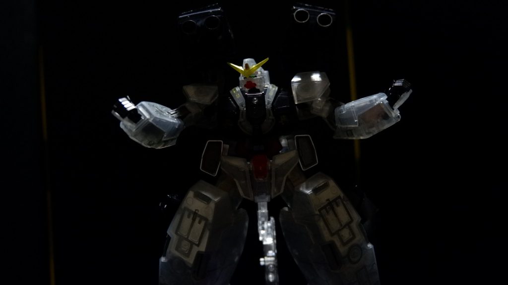 フラッシュなしだとこんな感じに(gandam2)宇宙空間で出会うとこんな感じか