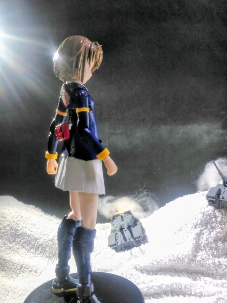 この　　　　『雪原 』を再現したいﾝですけどねぇ😩ウマク行かないのです😭｢デスティニー G B｣ のポージングも『軍神立ち』を真似たツモリでしたが・・・コレジャない感が強い😖⤵️https://gumpla.jp/hg/1982815