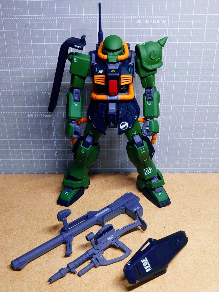 兵装にはハイザックのシールドがありますが、バズーカを腰に装着している場合はシールド持てませんでしたw久々のザクで遊びました（´ 3｀)ご覧いただきありがとうござました！