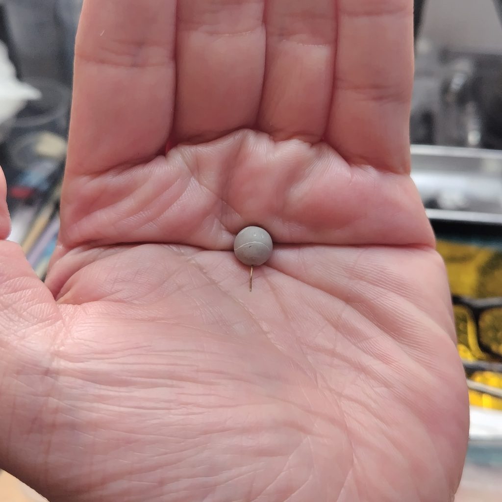 3代目ハロは定番の余りエポパテ団子