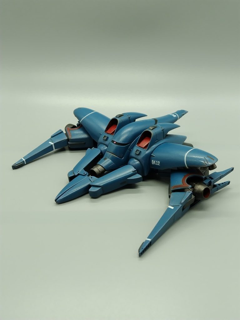 変形も出来ました。ポリキャップ無し関節はプラプラなので一部接着してしまってましたがなんとか破損なしで元のように動かせました。（アンテナと足裏のバーニア）