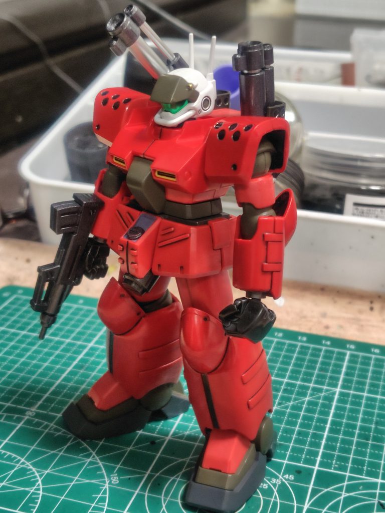 仕上げ前。なお仕上げ後には右のキャノン基部が折れ、写真の撮影時にも右のハンドパーツのダボが折れ...。とにかく失敗だらけでしたがリカバリーのいい勉強にもなりました(gundam-kao9)