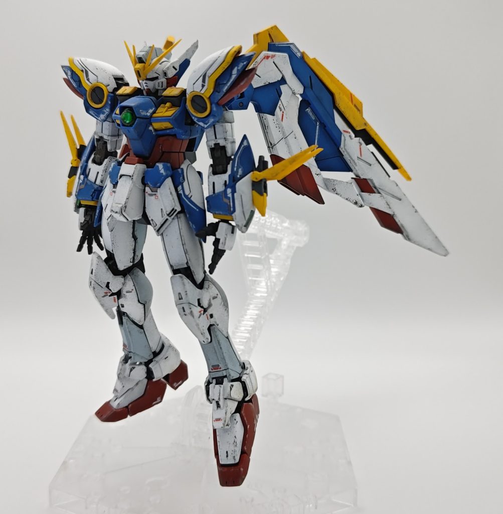 初めてなのでしっかりと丁寧に組み上げて、塗装しただけにとどめました。その代わりといっては何ですけど、「MAX塗り」の練習をしてみました。