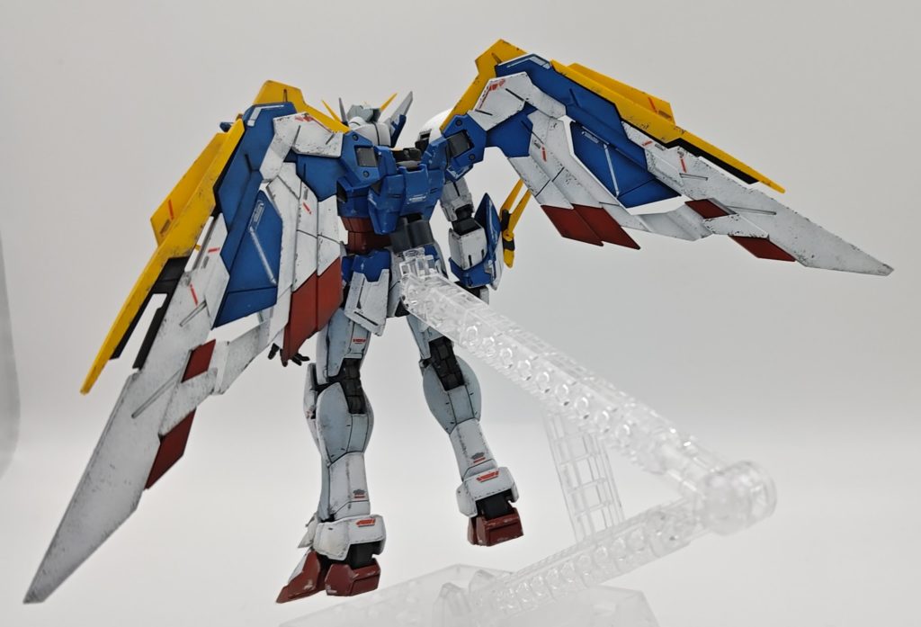 アクリジョンという塗料の関係上、塗りの手順などいろいろ変えなければならなかったのが大変でした。それでも自分が思うほど精密に塗れなかったのが残念です。でも、MAX塗りもどきでも質感が変わったので勉強になりました。