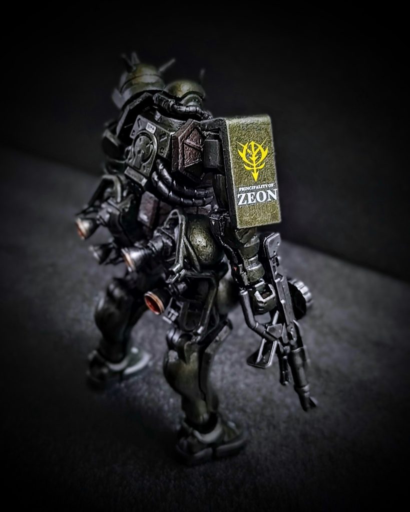 背面カット（別アングル）。