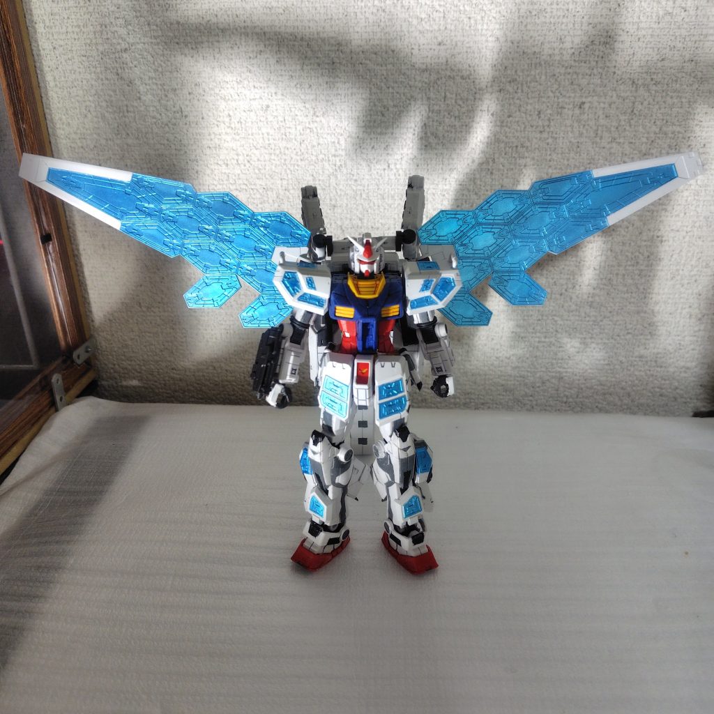 RX-78F00/Eガンダム グラスフェザー装備