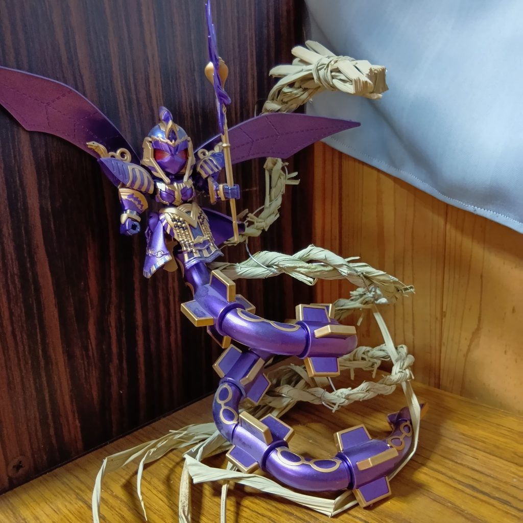 絡まりあうクレオパトラキュベレイと藁細工の巳🐍