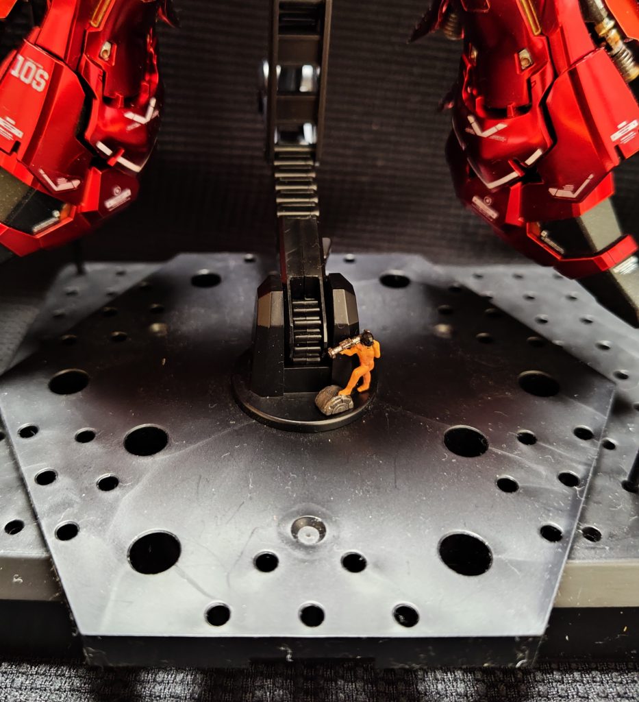 とにかく明るいダグザ中佐