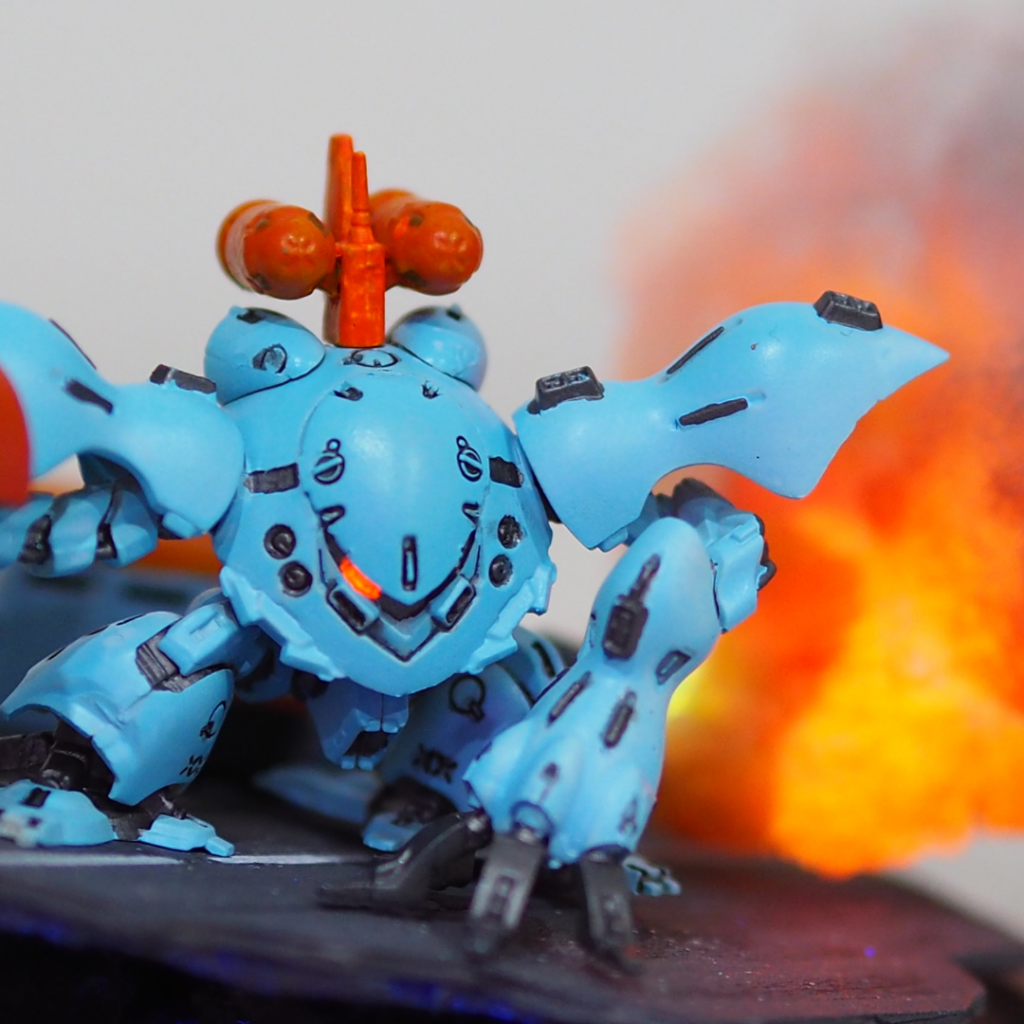 ハイゴッグの変則的な動きで基地は混乱