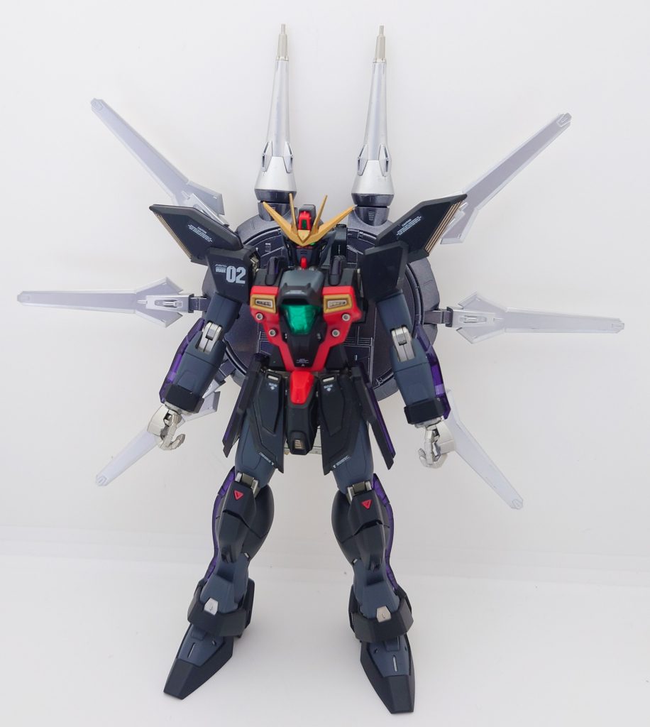 そして、バックパックを装備した状態。どことなくラスボス感がありますが、れっきとした味方機ですのでご安心ください。