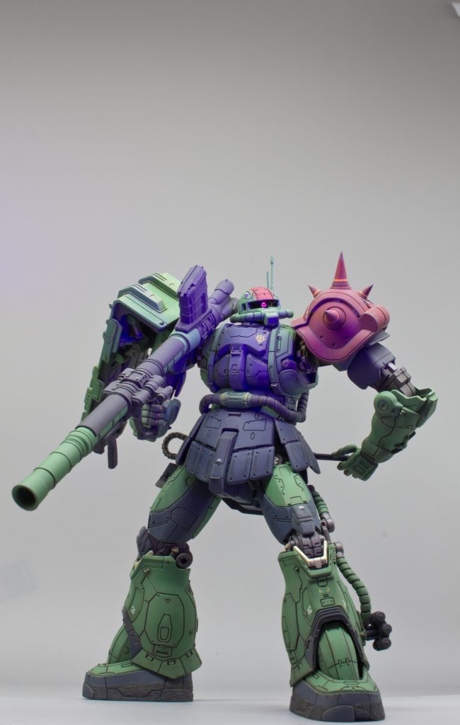 バズーカの合わせ目消しは超絶モールドのおかげで相変わらず手間かかります😢また後ハメ加工して塗り分けてます。