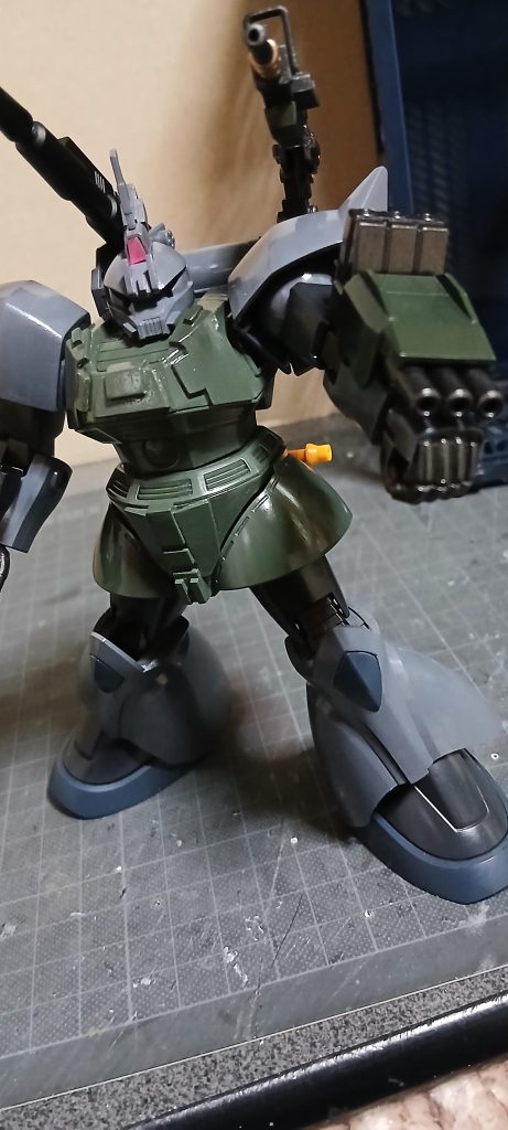 グレネードをお見舞いするゲルキャノくん😆