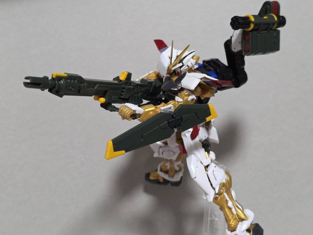 両手持ちも余裕です。