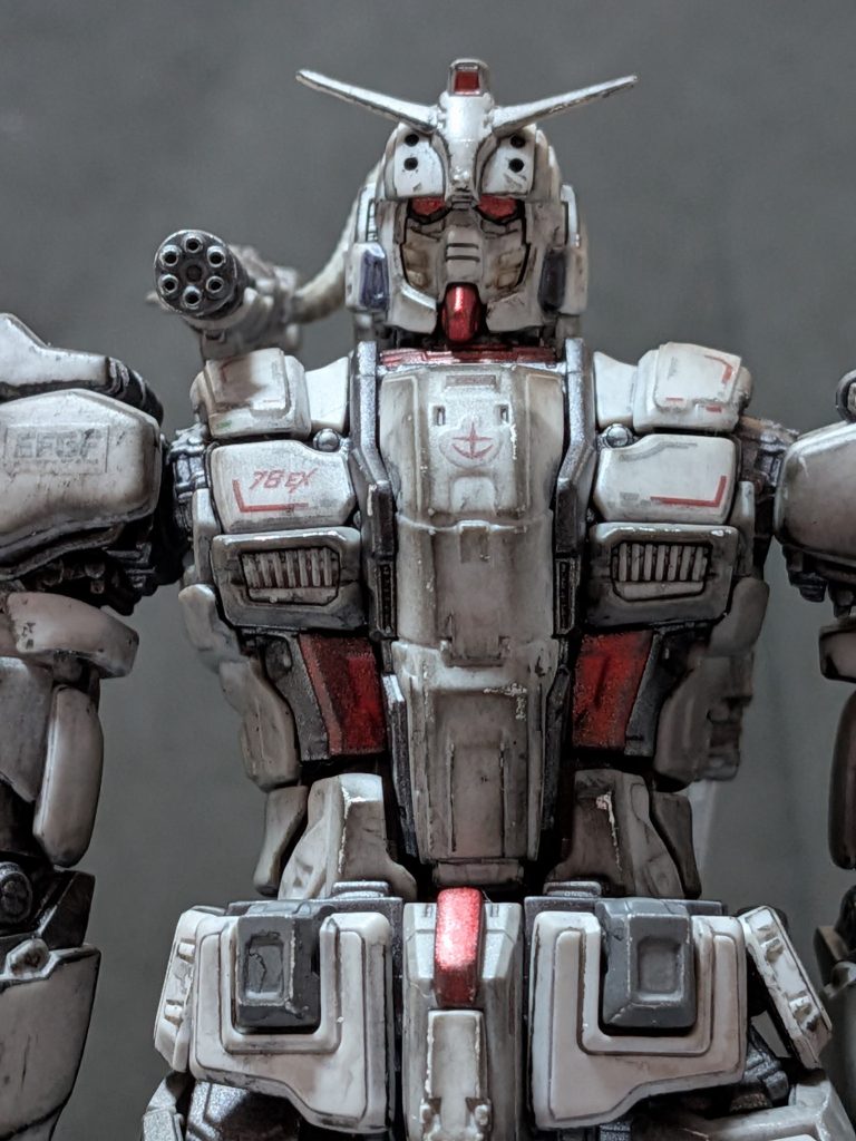 12/18更にウェザリングかけましたソラリ大尉達の目の前に現れてショルダーガトリングを展開しましたが生身の人間相手に撃つのを躊躇してる感じがして良い演出でした。