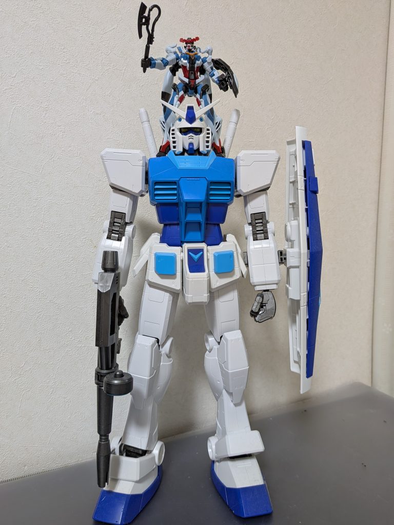 おまけ。頂いたGフレームのジークアクスと巨大化ガンダムをイメージした、ANAメガサイズガンダムです。