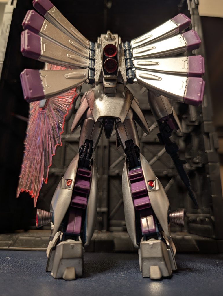 特徴的な後ろ姿。機動性高そうですね。