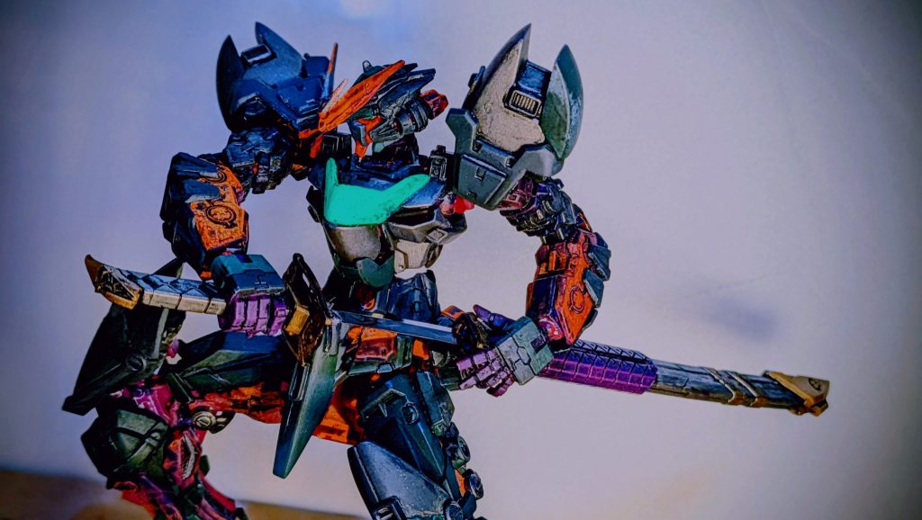 抜刀の構えも重心低めにできます