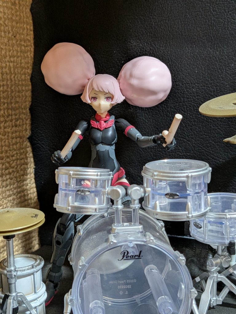 チュチュも30MSのキット選択頭部の重さ故ドラムしかさせられなかった（笑）
