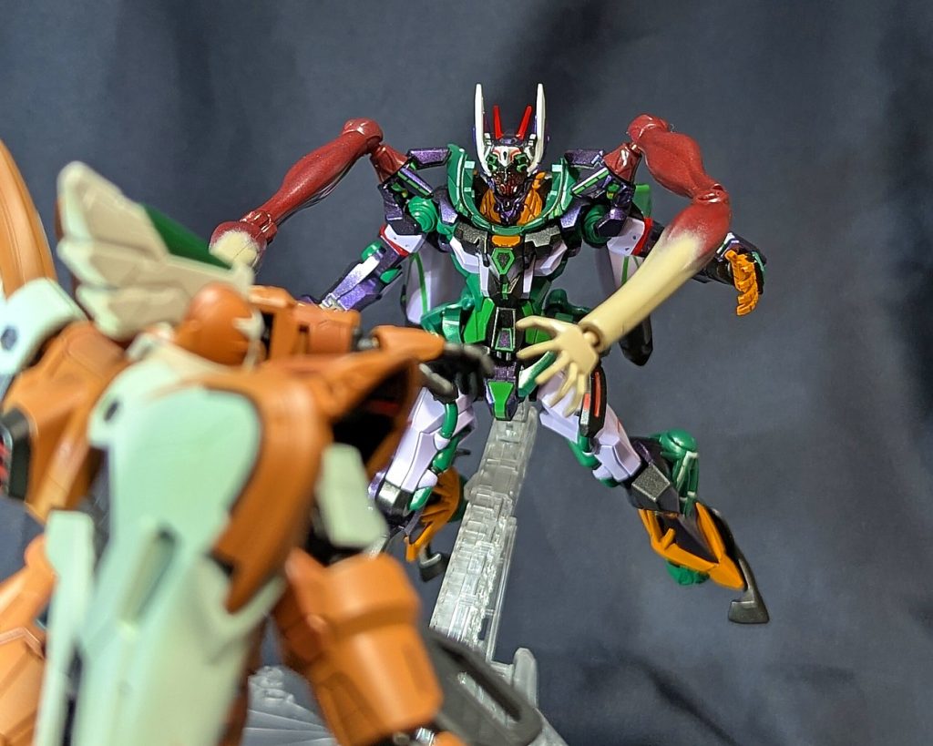 ﾊﾞｯ!「来るっ…！」