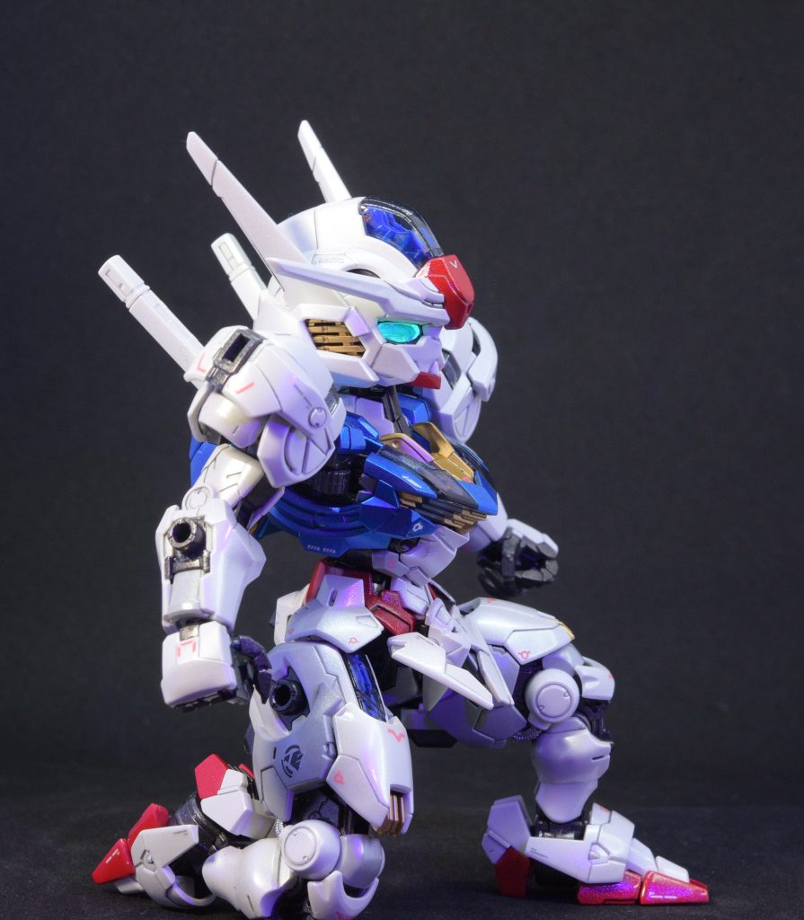 本体は9月に作った時から特に手を加えていません。パール／メタリック全塗装、純正デカールを中心にデカールワーク、光沢トップコート仕上げです。