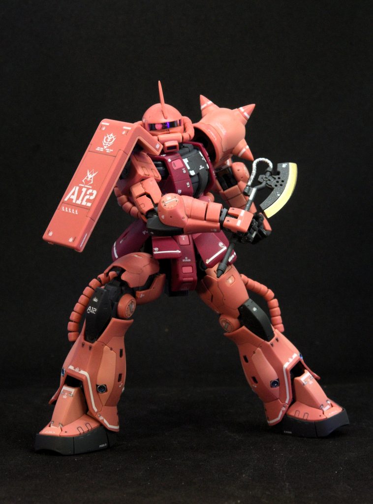 私のように大した技術がなくても、しっかりディテールが入ったカッコいい仕上がりになるのがRGの素晴らしいところ。